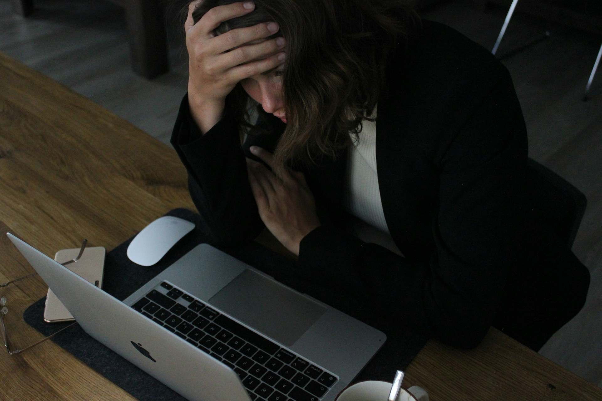 How Stress and Burnout Are Affecting Relationships Across Canada